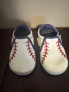Stride Rite Toddler Baseball Slip-On Shoes with Red Stitching 6W